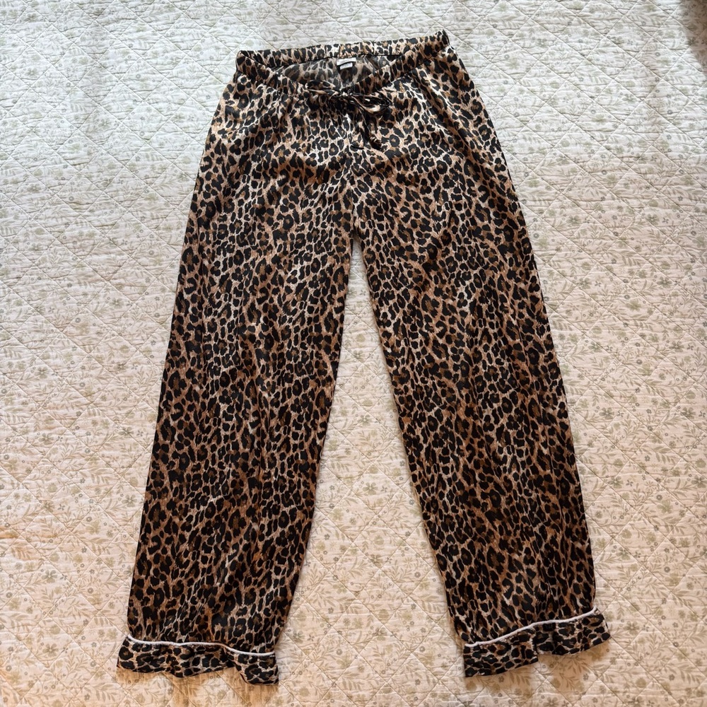 Victoria's Secret cheetah print straight leg satin pajama pants